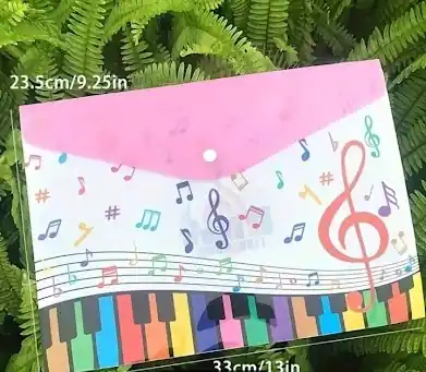 Uzavíratelná plastová složka formátu A4 ideální pro uschování volných papírů - růžová barva Nová Kolekce
